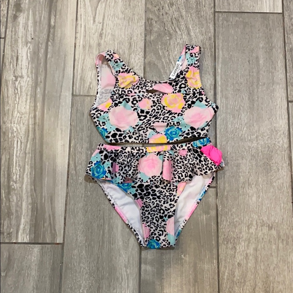 Summer bikini swimsuit for girls